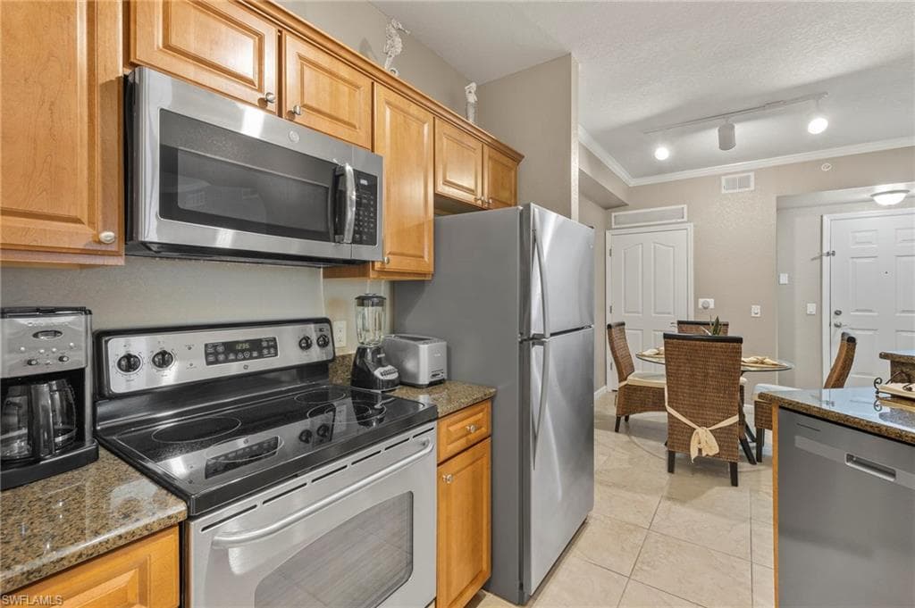 12955 Positano CIR # 104, NAPLES FL 34105-9