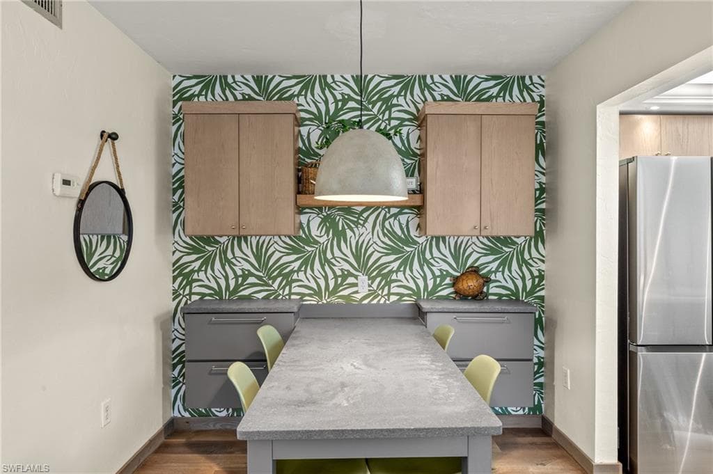 845 E Gulf DR # 212, SANIBEL FL 33957-8