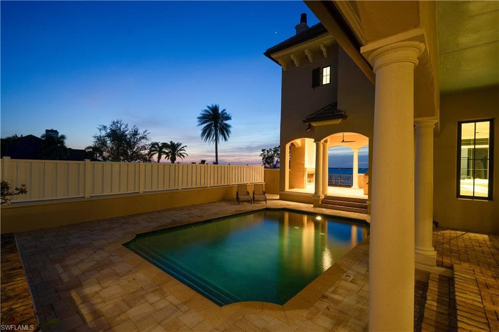 6005 W Riverside DR, FORT MYERS FL 33919-22