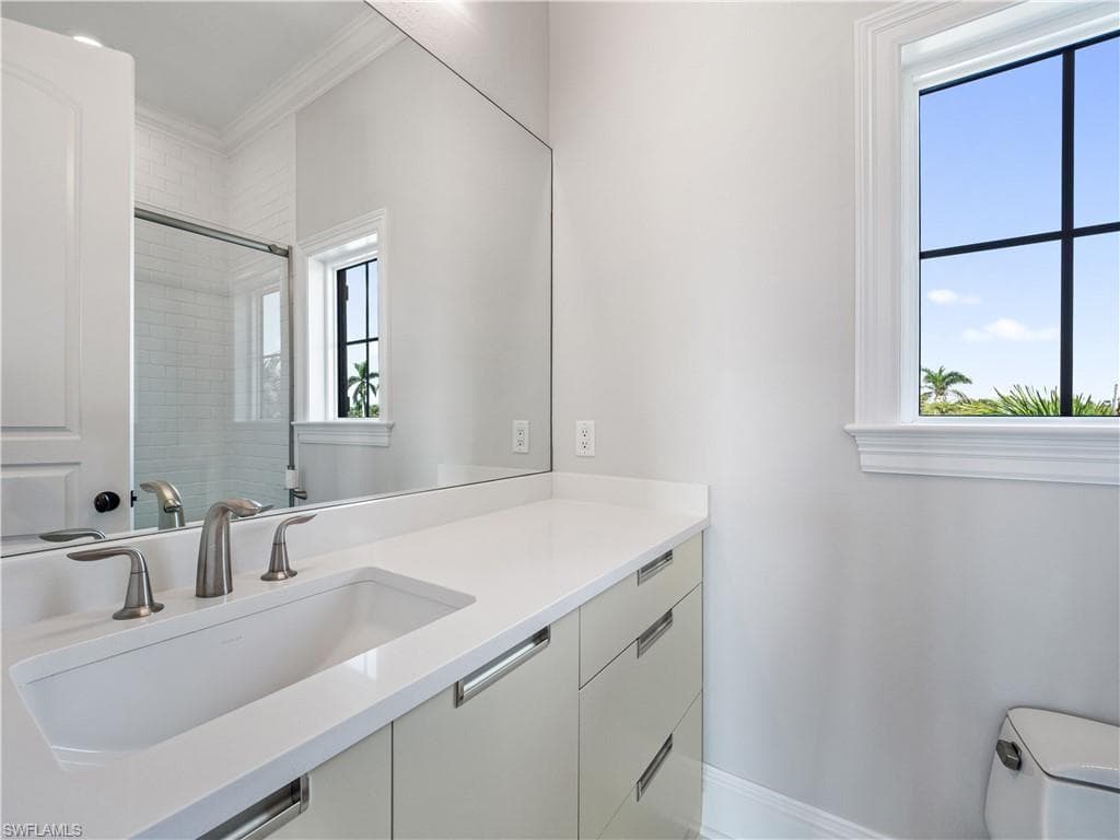 6005 W Riverside DR, FORT MYERS FL 33919-44