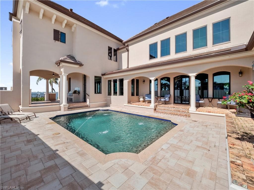 6005 W Riverside DR, FORT MYERS FL 33919-20