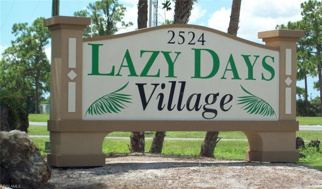842 Winterest DR, NORTH FORT MYERS FL 33917-1