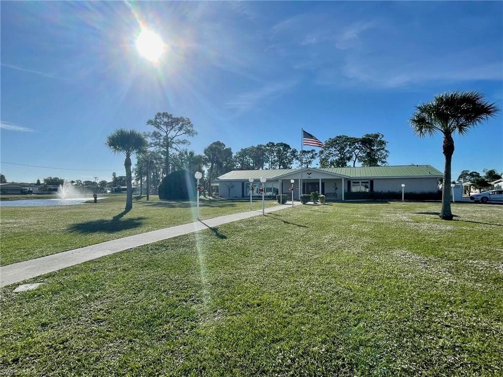 842 Winterest DR, NORTH FORT MYERS FL 33917-5