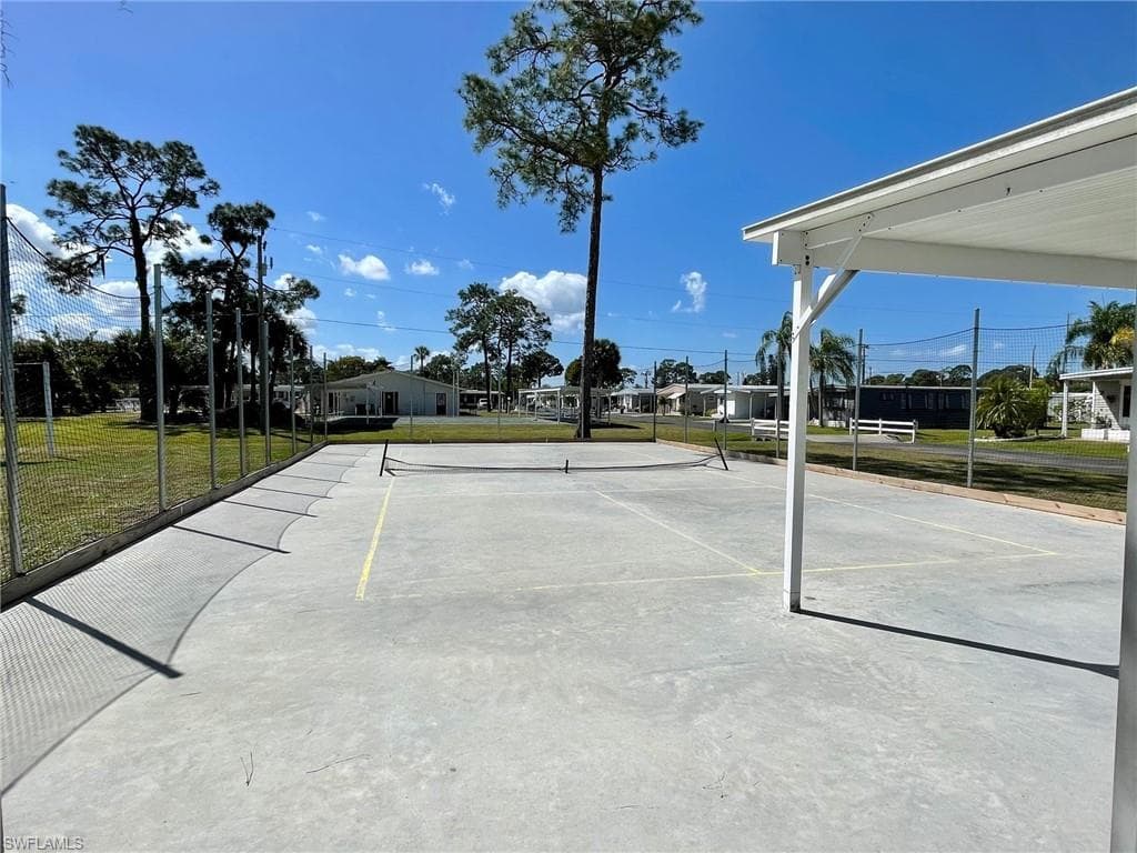 842 Winterest DR, NORTH FORT MYERS FL 33917-7