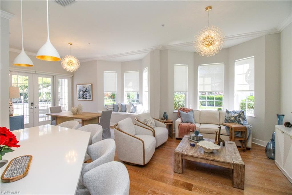 453 8th AVE S # 106, NAPLES FL 34102-26