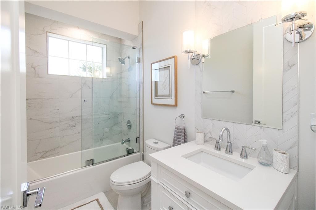 453 8th AVE S # 106, NAPLES FL 34102-31