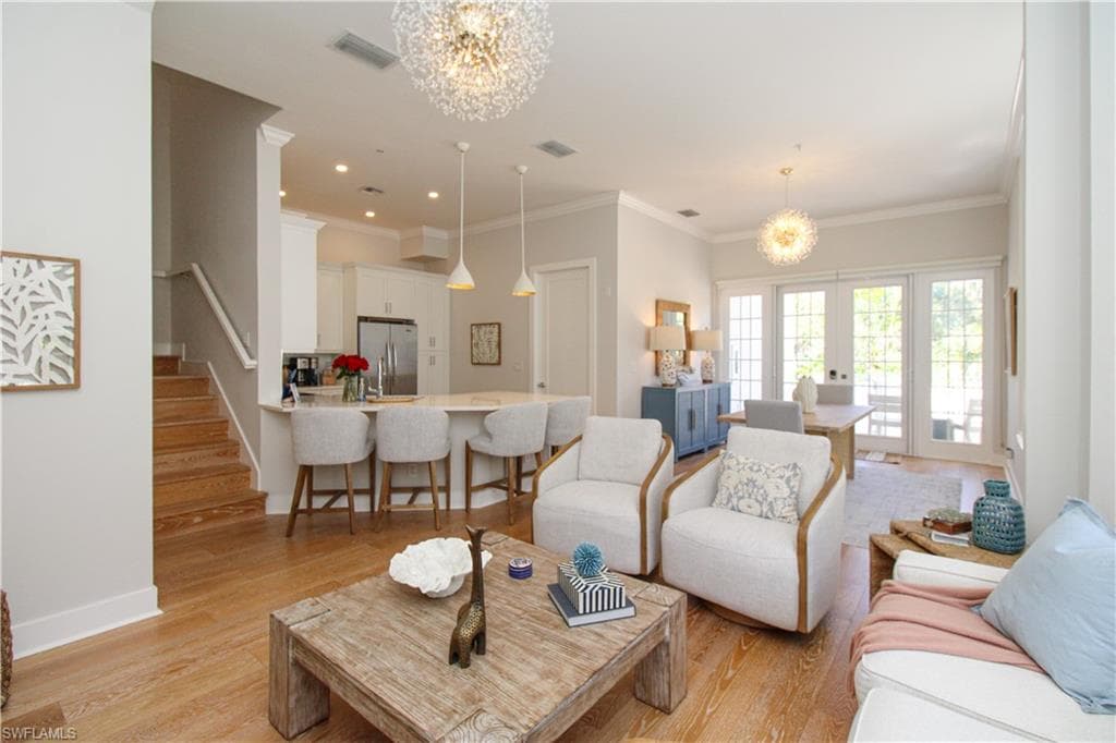 453 8th AVE S # 106, NAPLES FL 34102-23