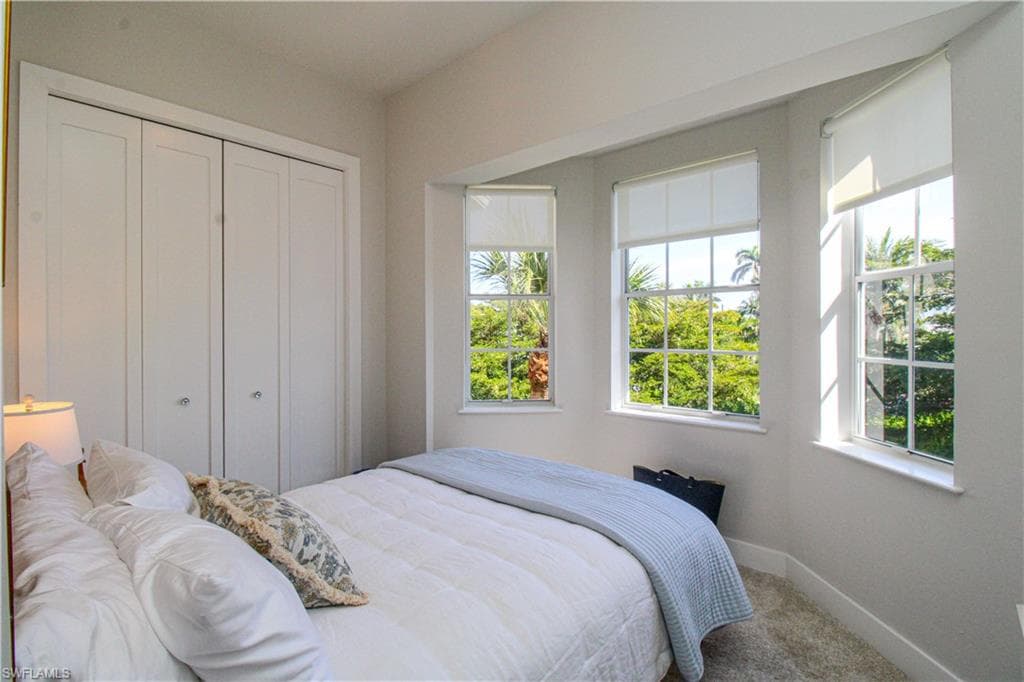 453 8th AVE S # 106, NAPLES FL 34102-29