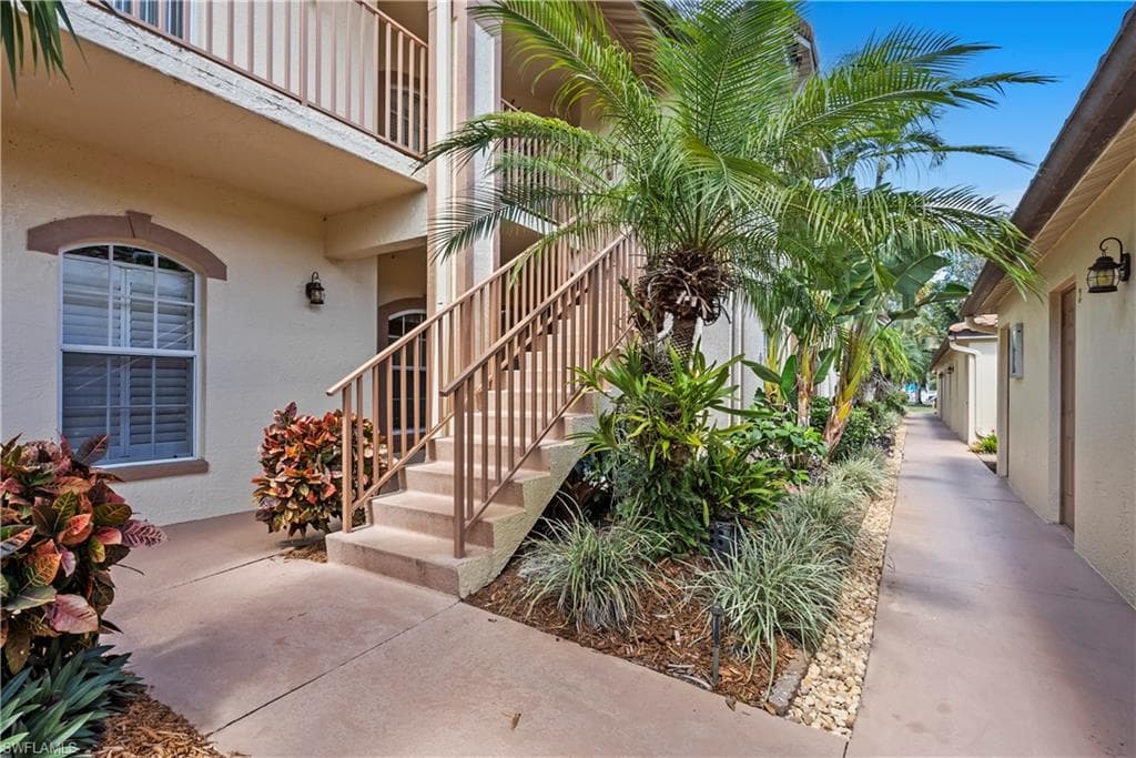 182 Newport DR # 1003, NAPLES FL 34114-26