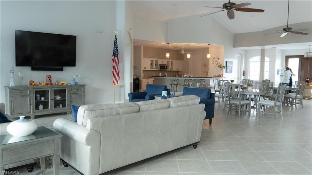 8220 Ibis Cove CIR # B216, NAPLES FL 34119-21