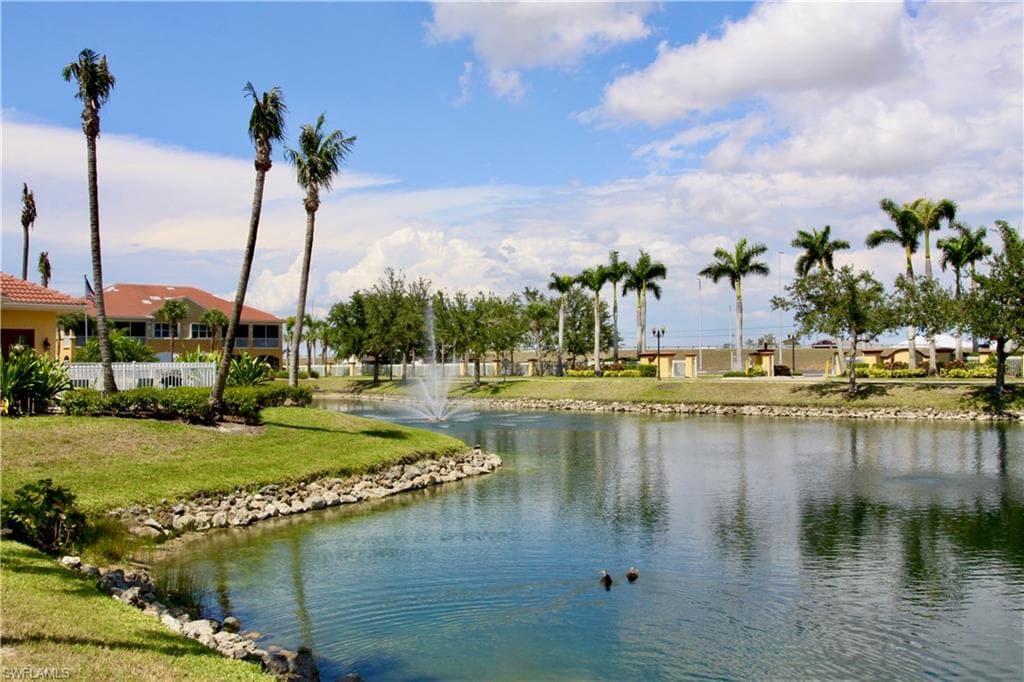 174 Shadroe Cove CIR # 1001, CAPE CORAL FL 33991-28