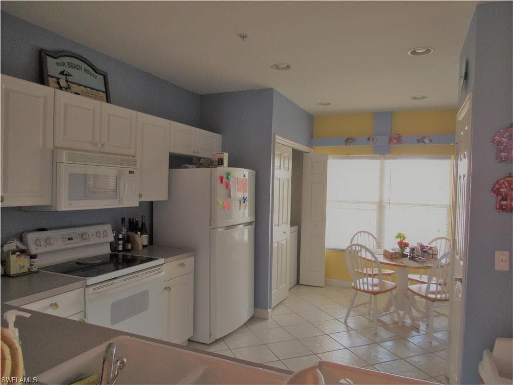 3015 Horizon LN # 2702, NAPLES FL 34109-6