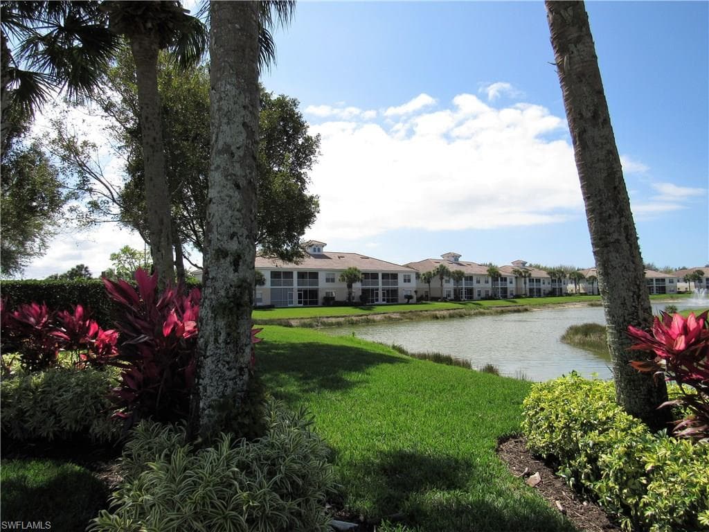 3015 Horizon LN # 2702, NAPLES FL 34109-18