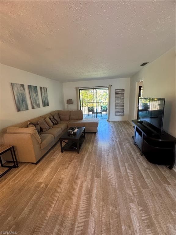 1101 Rosemary CT # 204, NAPLES FL 34103-9
