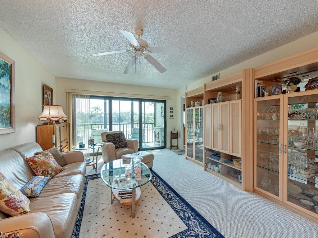 5776 Deauville CIR C202-2