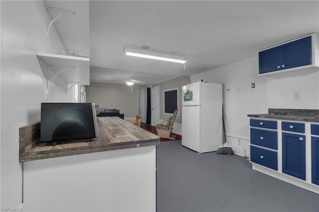 238 Mamie ST, CHOKOLOSKEE FL 34138-29