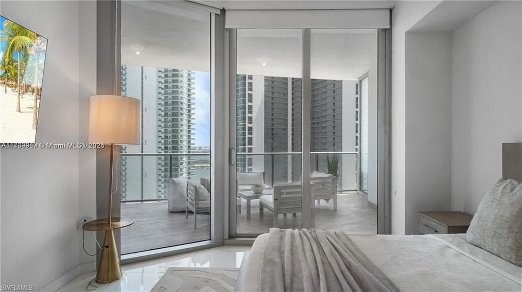 851 1 AVE E # 3303, MIAMI FL 33132-35