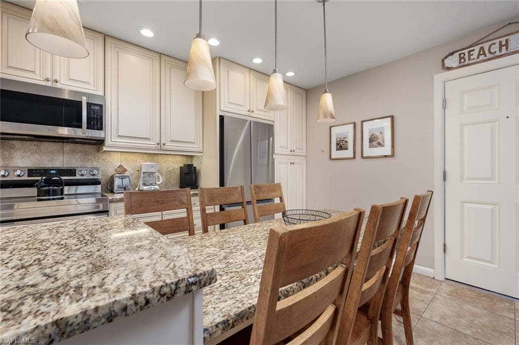 845 E Gulf DR # 232, SANIBEL FL 33957-8