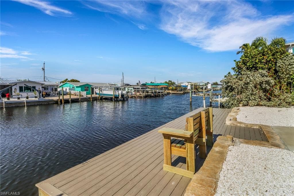 2686 Clyde ST, MATLACHA FL 33993-4