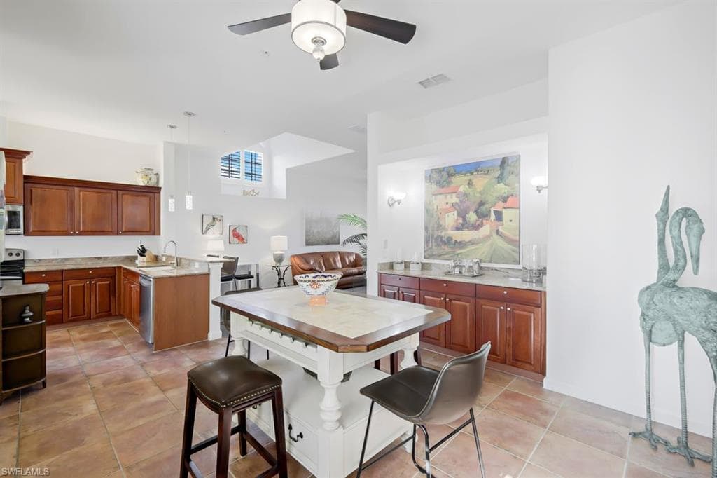 22300 Piazza Doria LN # 301, ESTERO FL 33928-16