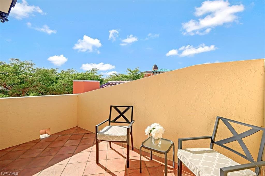 22300 Piazza Doria LN # 301, ESTERO FL 33928-21