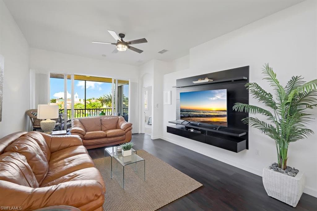 22300 Piazza Doria LN # 301, ESTERO FL 33928-2