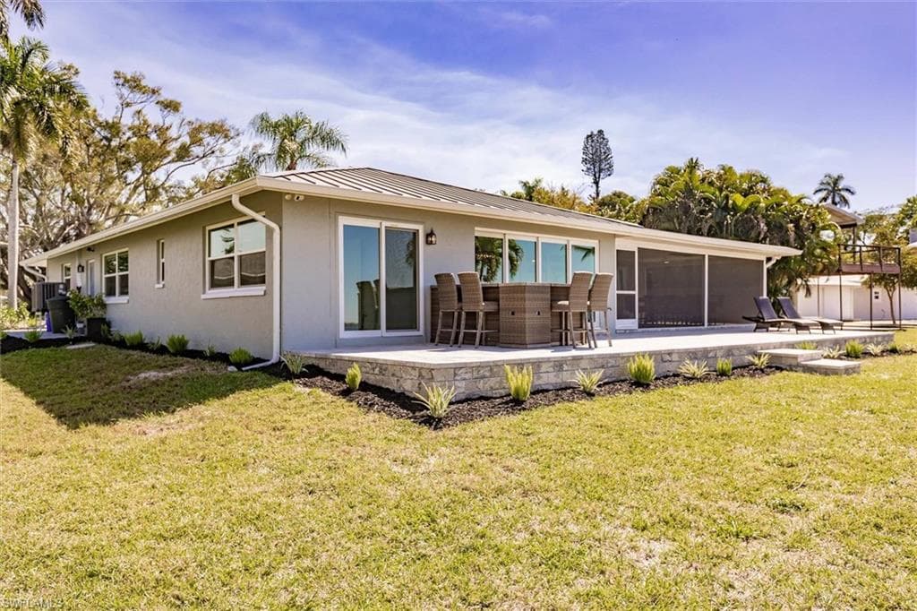 138 Riverview RD, FORT MYERS FL 33905-39