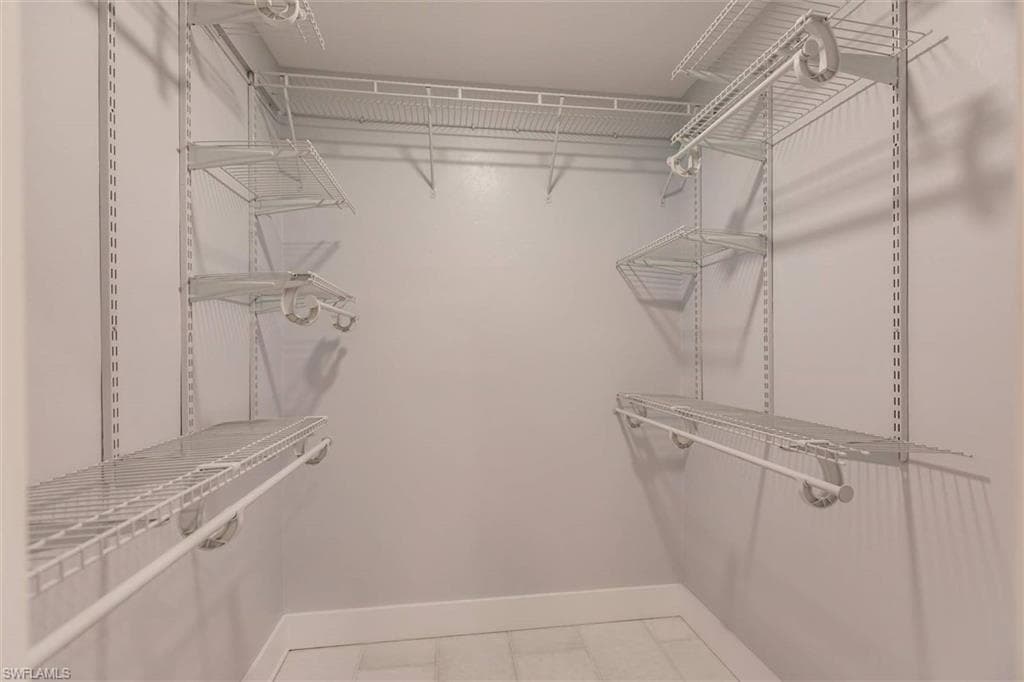 138 Riverview RD, FORT MYERS FL 33905-28