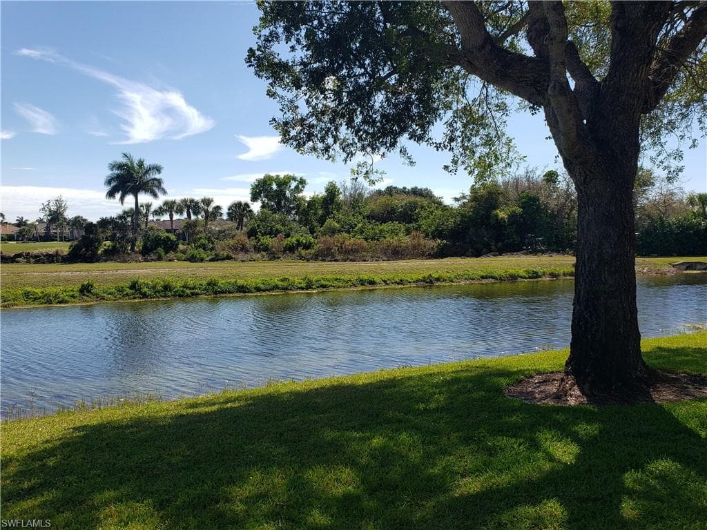 5435 Rattlesnake Hammock RD # 102, NAPLES FL 34113-26