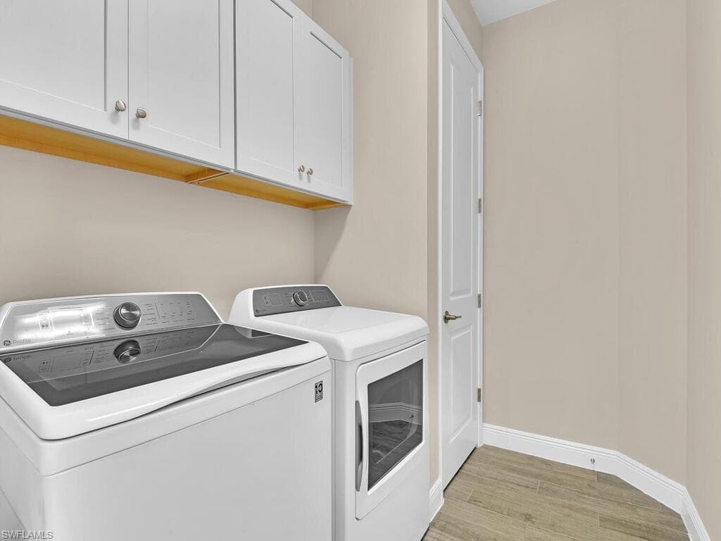 2561 Seychelles DR # 308, NAPLES FL 34112-19