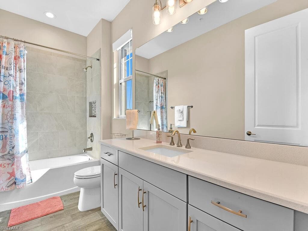 2561 Seychelles DR # 308, NAPLES FL 34112-13