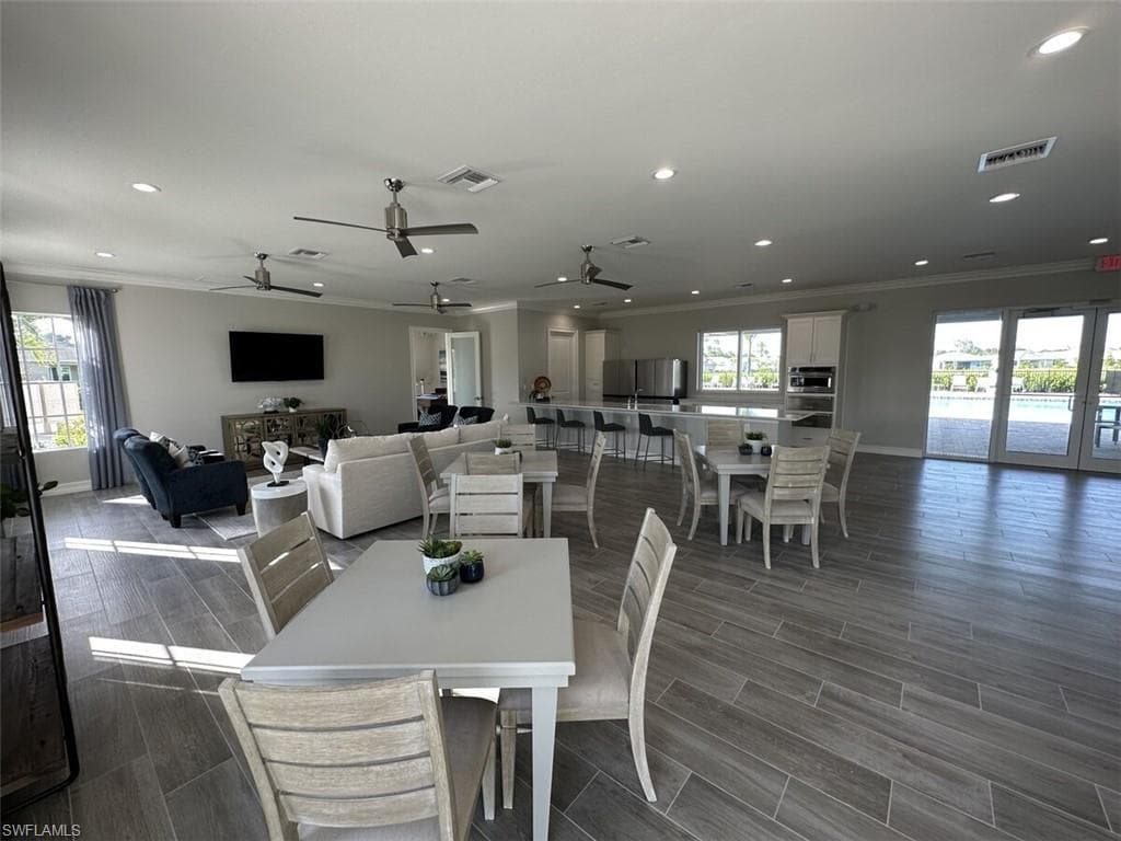 415 Polihale WAY, NAPLES FL 34114-23