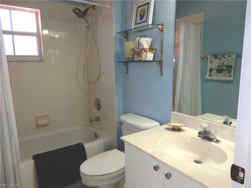 13831 Eagle Ridge Lakes DR # 201, FORT MYERS FL 33912-18