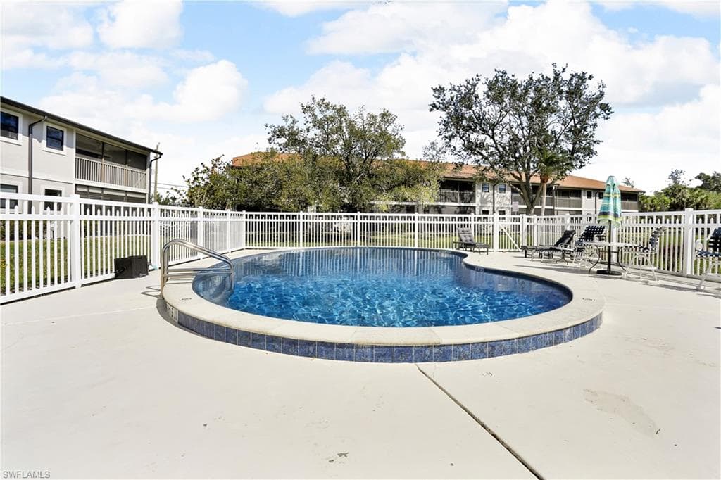 10022 Oxfordshire LN # 206, FORT MYERS FL 33908-1