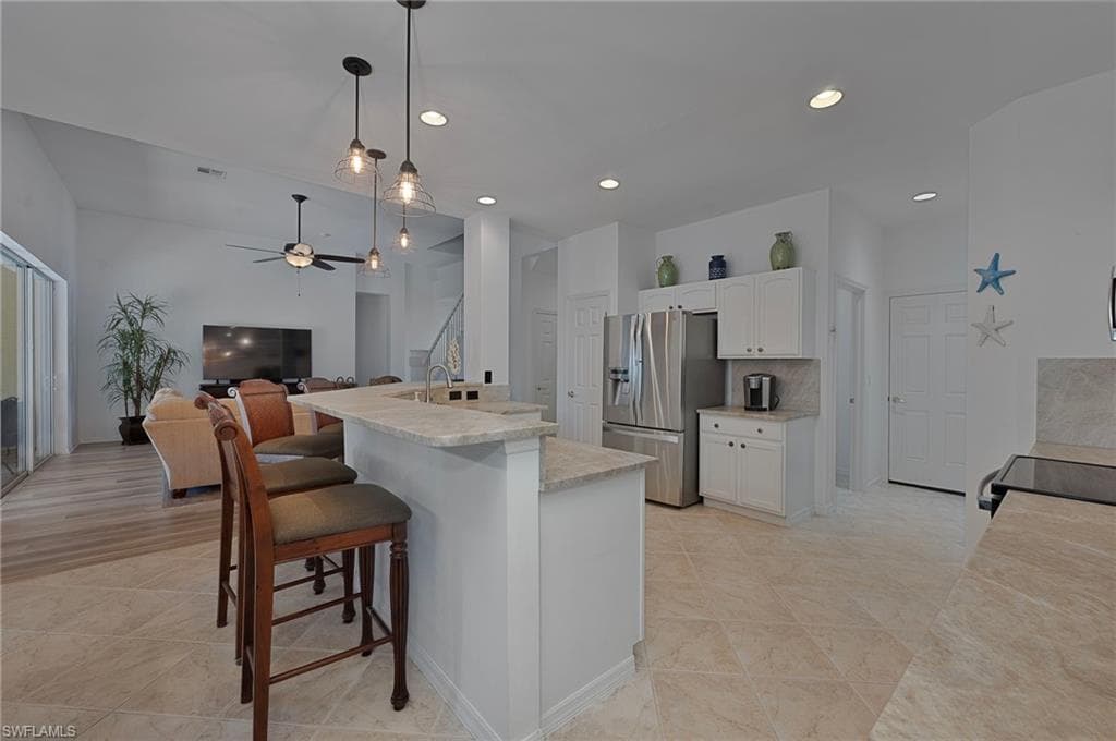 5005 Old Pond DR, NAPLES FL 34104-7