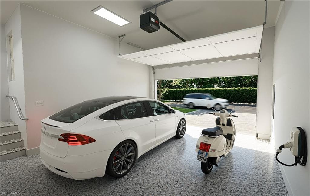 2432 Florida AVE, NAPLES FL 34112-13