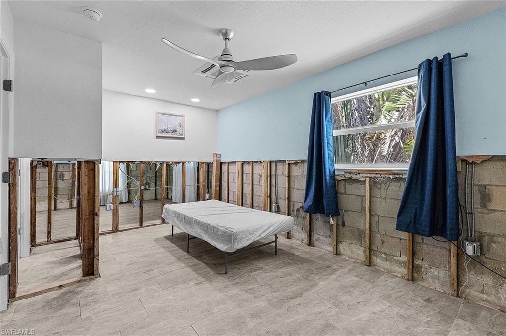 4826 E Riverside DR, FORT MYERS FL 33905-16