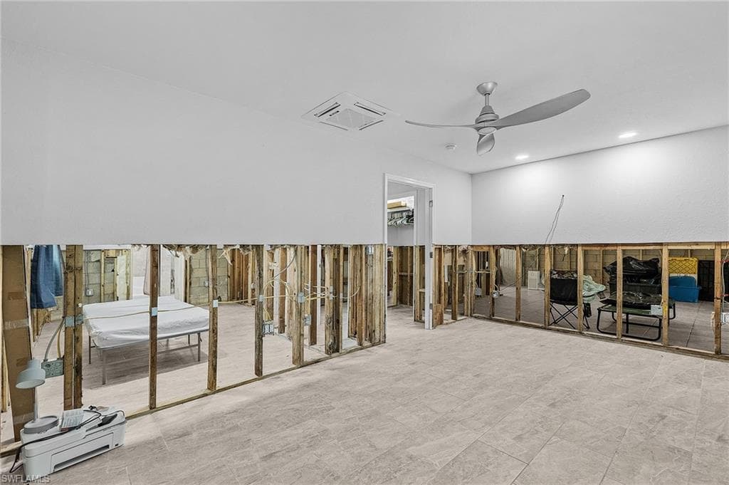 4826 E Riverside DR, FORT MYERS FL 33905-14