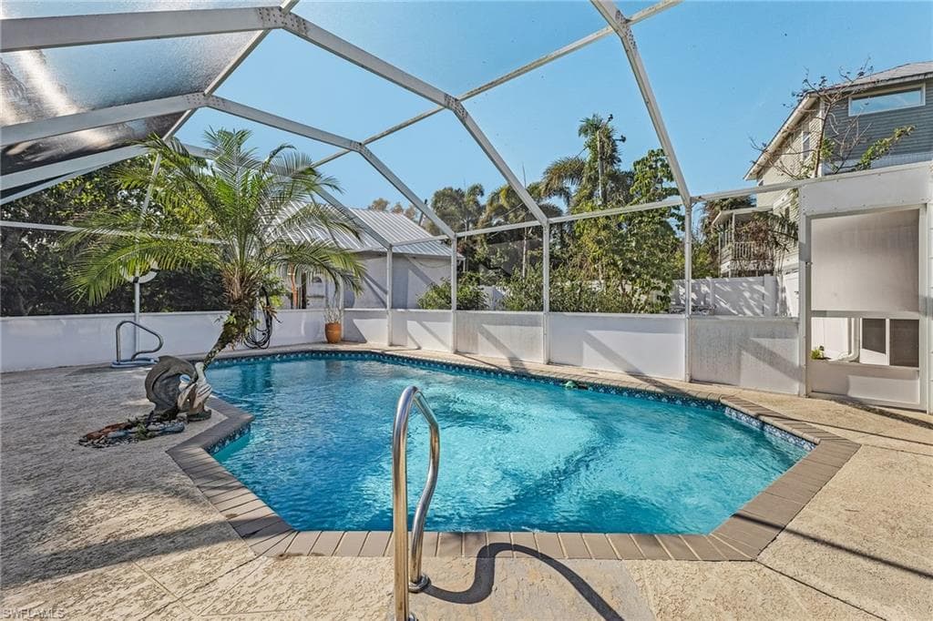 4826 E Riverside DR, FORT MYERS FL 33905-3