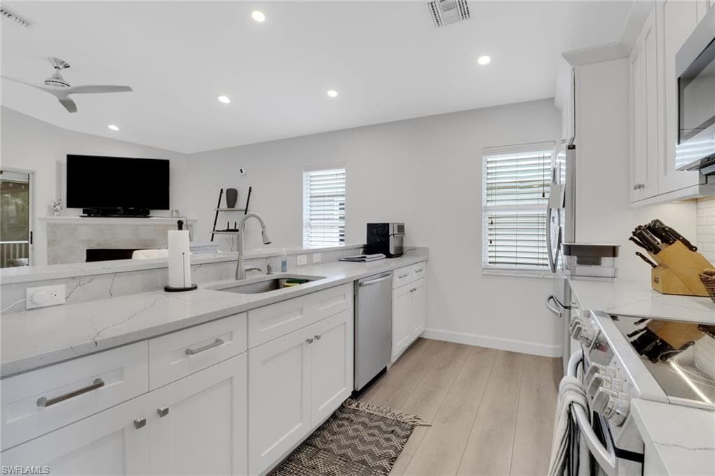 779 Park AVE, NAPLES FL 34110-3