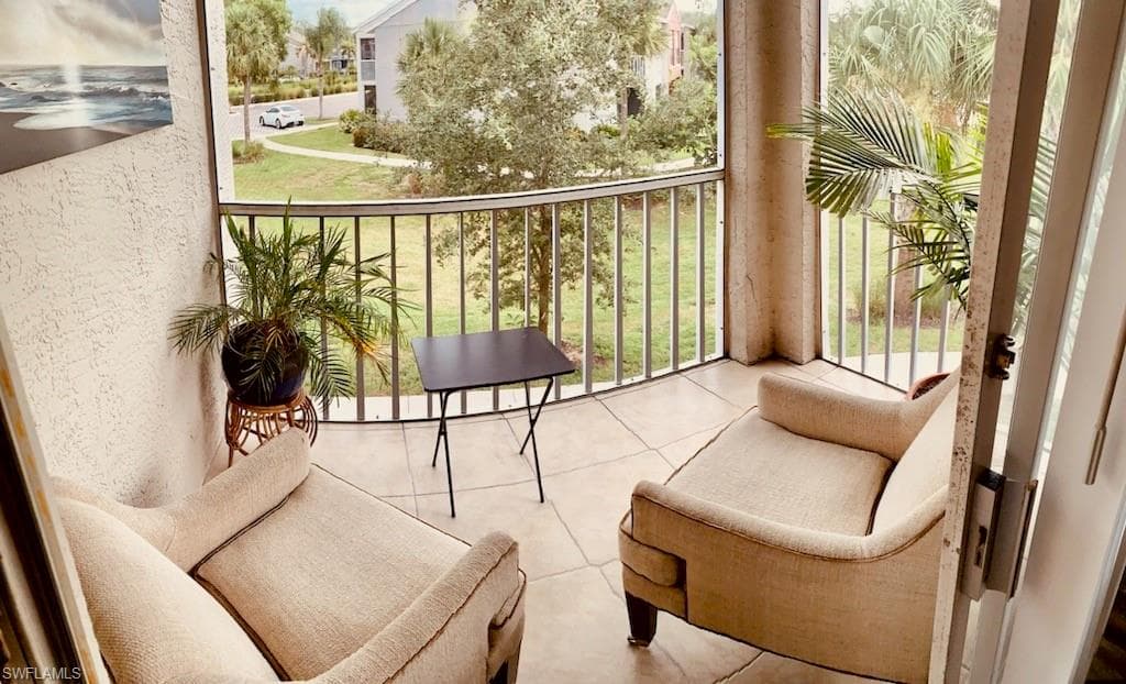 124 SANTA CLARA DR # 15, NAPLES FL 34104-12