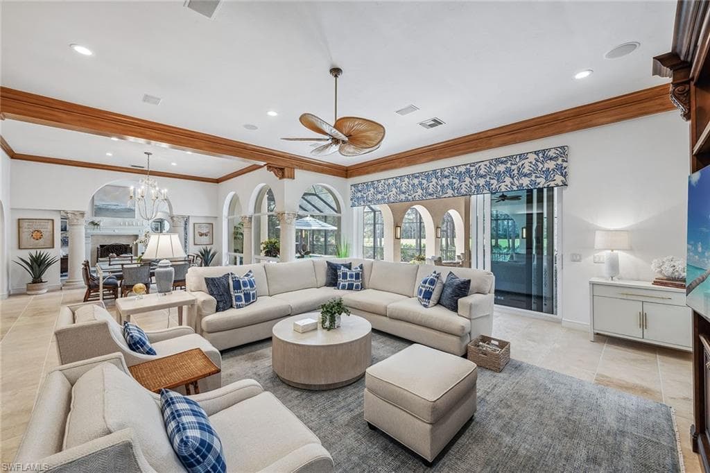 837 Barcarmil WAY, NAPLES FL 34110-27