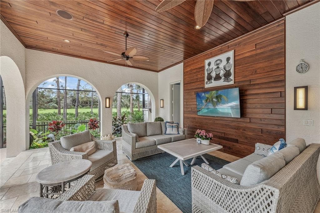 837 Barcarmil WAY, NAPLES FL 34110-32