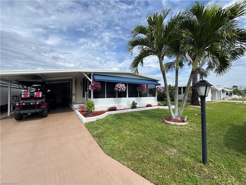 84 Enchanting BLVD, NAPLES FL 34112-1