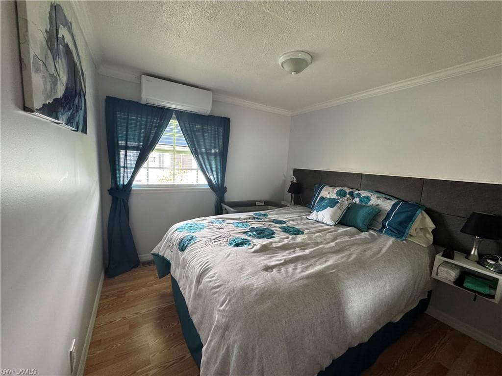 84 Enchanting BLVD, NAPLES FL 34112-11