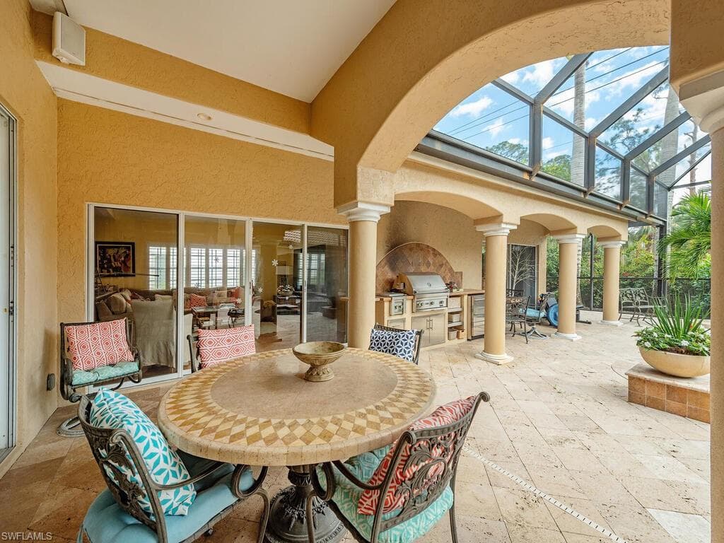 143 Edgemere WAY S, NAPLES FL 34105-15