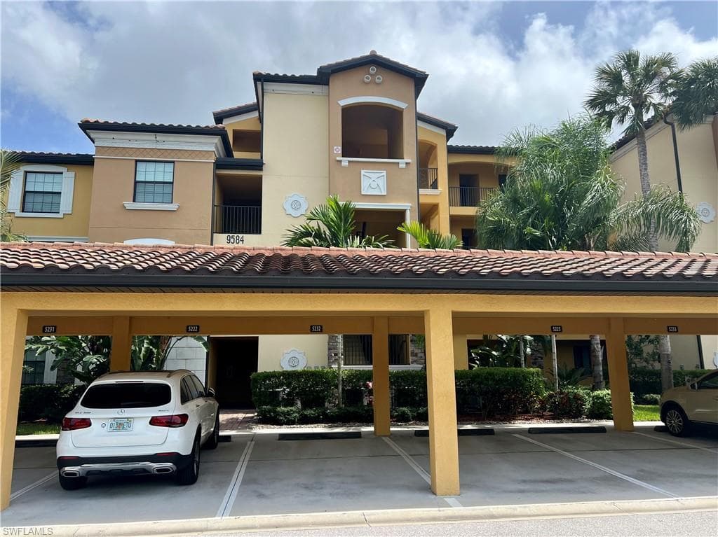 9584 Trevi CT # 5223, NAPLES FL 34113-1