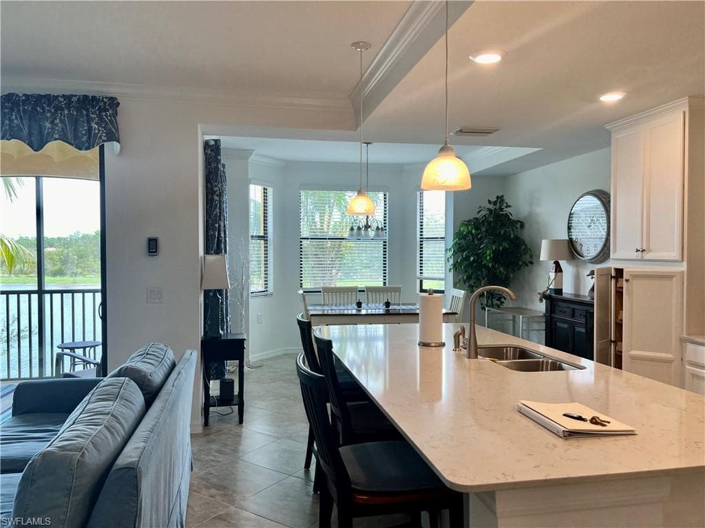 9584 Trevi CT # 5223, NAPLES FL 34113-8