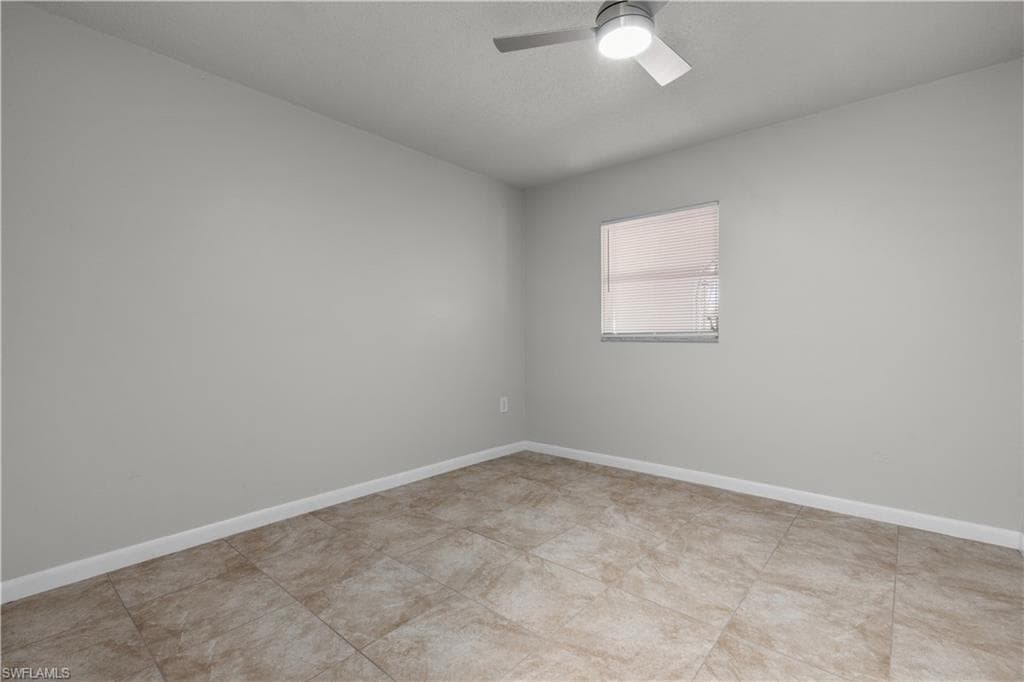 8925 Dorchester ST, FORT MYERS FL 33907-20