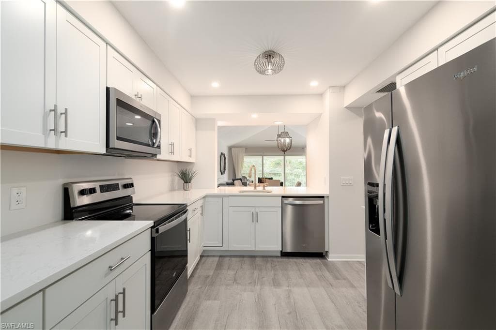 434 Sugar Pine LN, NAPLES FL 34108-5